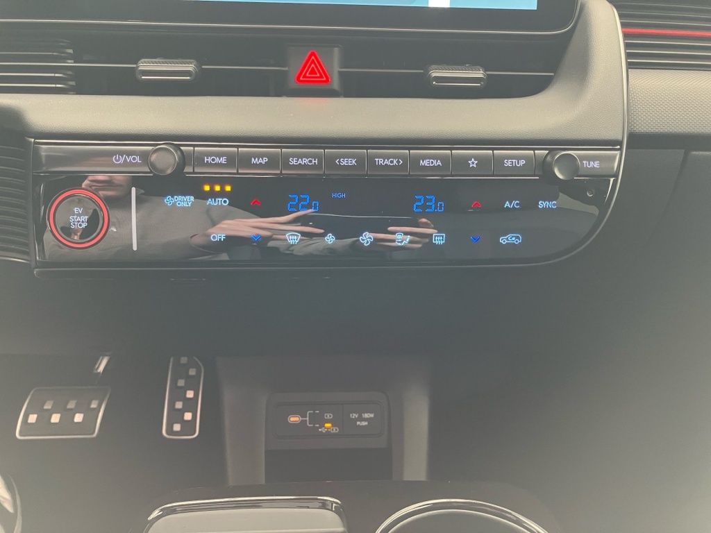Fahrzeugabbildung Hyundai IONIQ 5 2WD 84kWh N-Line X 4xSHZ AUT Akustikglas