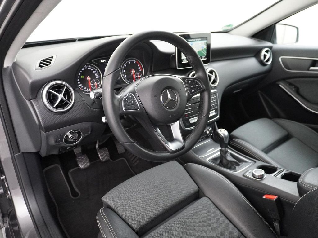 Mercedes-Benz A 160 Ambition Led navi