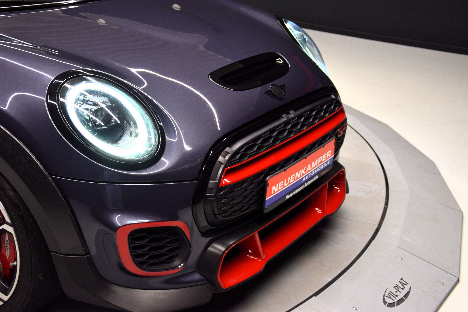 Fahrzeugabbildung MINI John Cooper Works GP #55 *Carbon Tempo. Schale