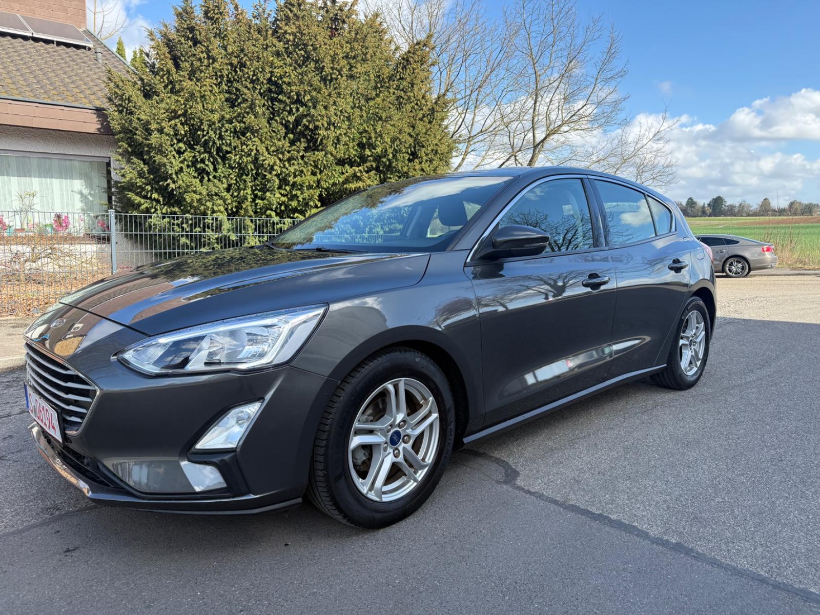 Ford Focus 1,5 EcoBoost 111 kw Cool & Connect Auto