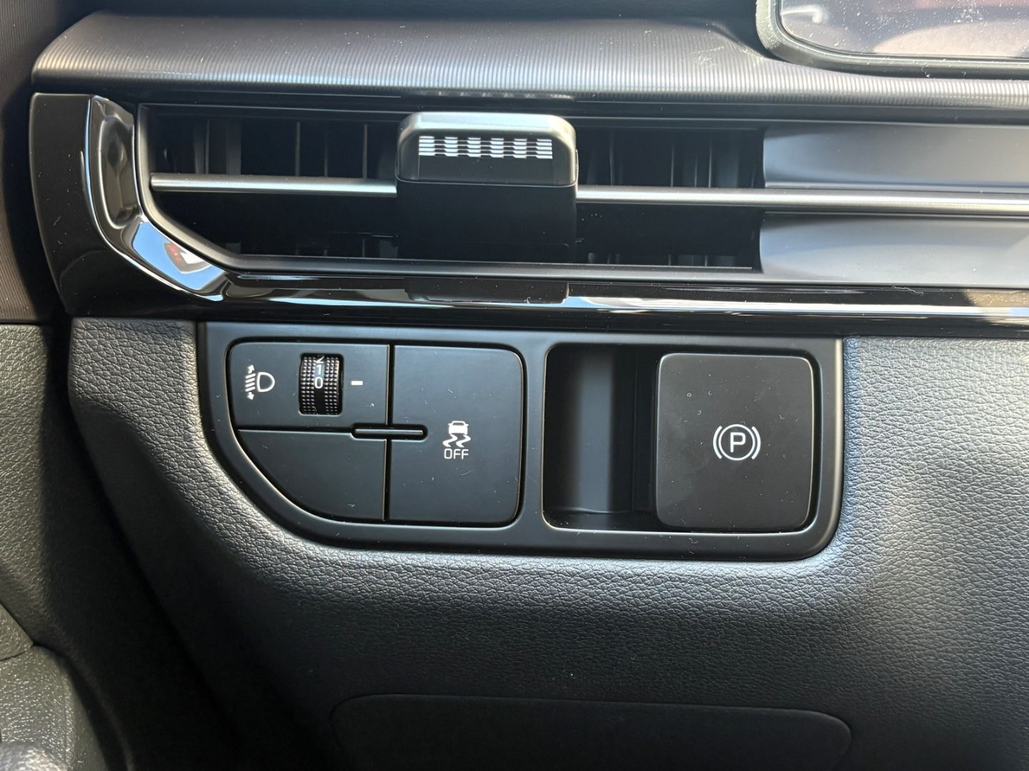Fahrzeugabbildung Kia Sportage Vision Kamera LED elek Sitz Abstandstem