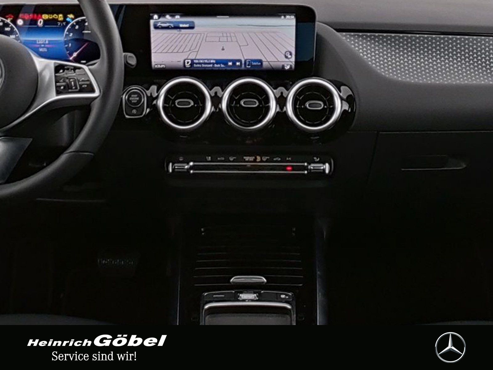 Fahrzeugabbildung Mercedes-Benz GLA 180 PROGRESSIVE+LED+KAMERA+EL.HECKKL.+NAVI