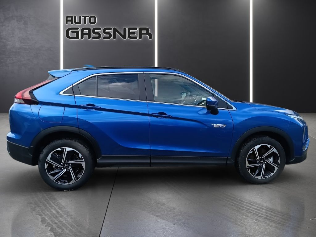 Fahrzeugabbildung Mitsubishi Eclipse Cross Plug-in Hybrid PLUS 2.4 MIVEC 4WD