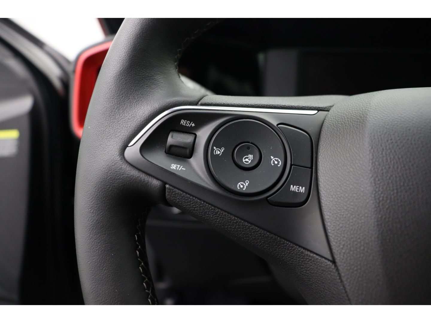 Fahrzeugabbildung Opel Mokka-e e GS Line SHZ Navi Digitales Cockpit LED
