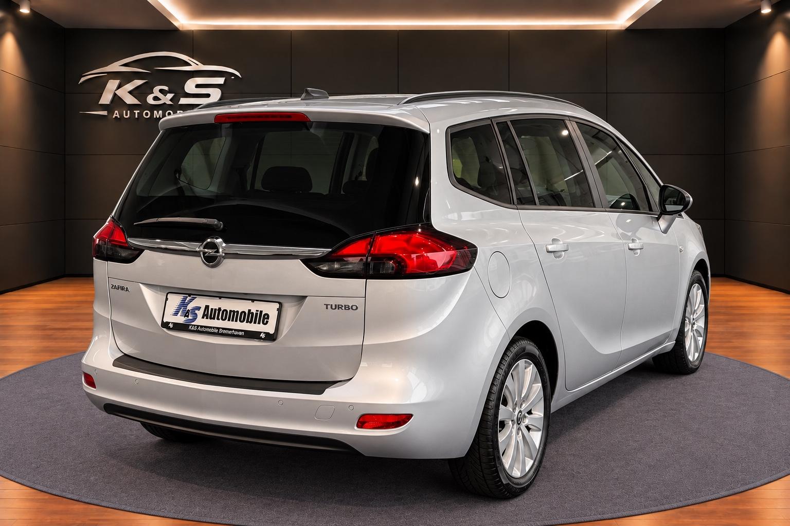 Opel Zafira C 140PS*7SITZER*AHK*PDC*SZH&LHZ*TEMPO*