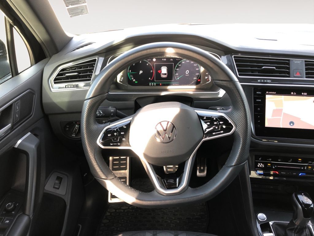 Fahrzeugabbildung Volkswagen Tiguan 2.0 TDI SCR 4MOTION DSG R-Line