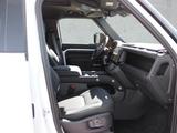 Land Rover Defender D350 Outbound - Land Rover Defender: Outbound