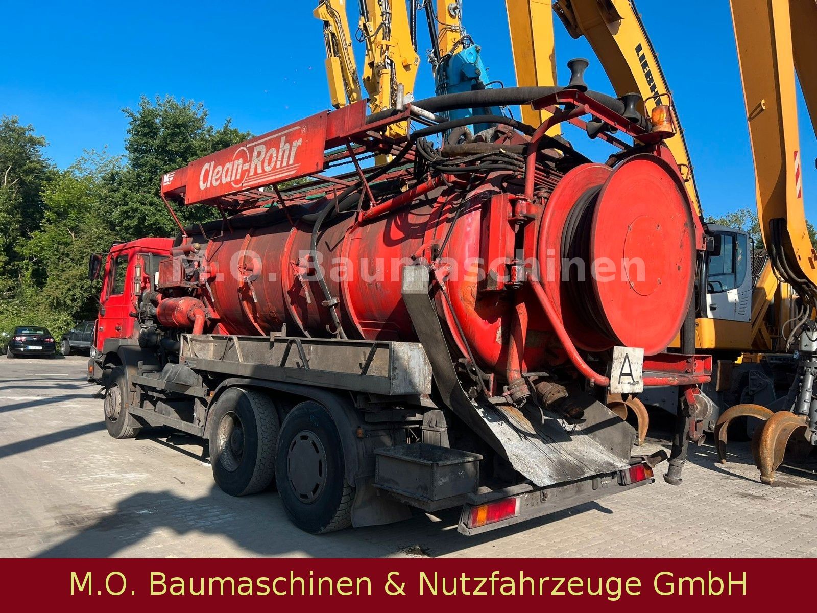 Fahrzeugabbildung MAN 27.403 Silent/6x4 Blatt Saugu.Druckwagen/Kroll