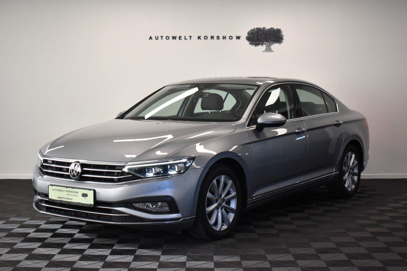Volkswagen Passat Lim. Elegance *MATRIX *KAMERA *4x SHZ*ACC
