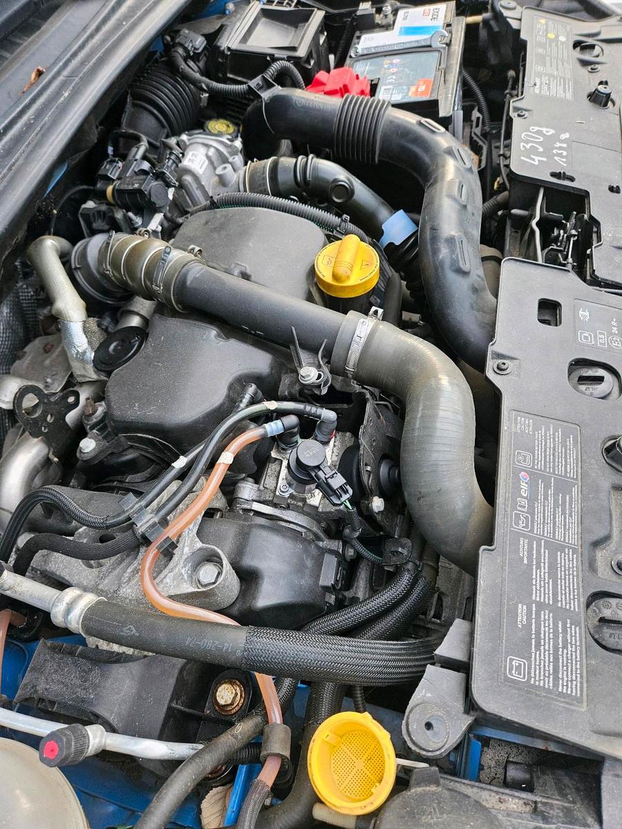 Renault Clio 2015 — photo 13