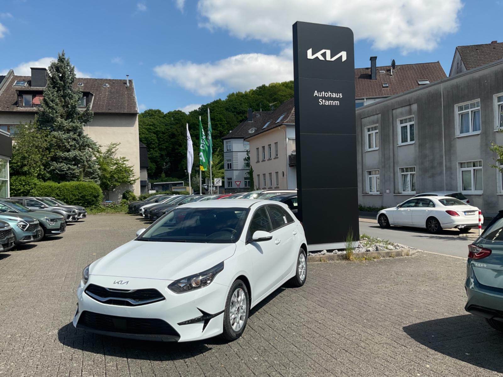 Kia cee'd / Ceed LED RFK NAVI APPLE CARPLAY