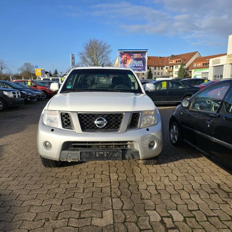 Nissan Navara DCI 4X4 EURO 5 AHK 5 SITZER HARTOP KLIMAA