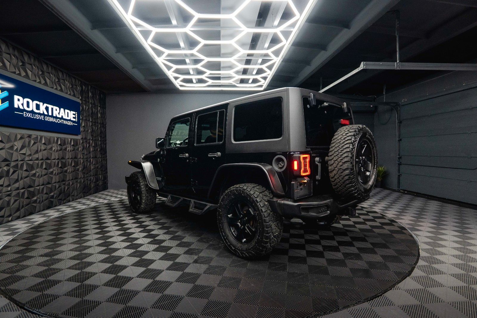 Fahrzeugabbildung Jeep Wrangler 3.6 V6 UNLIMITED SPORT OFFROAD 4x4 LED