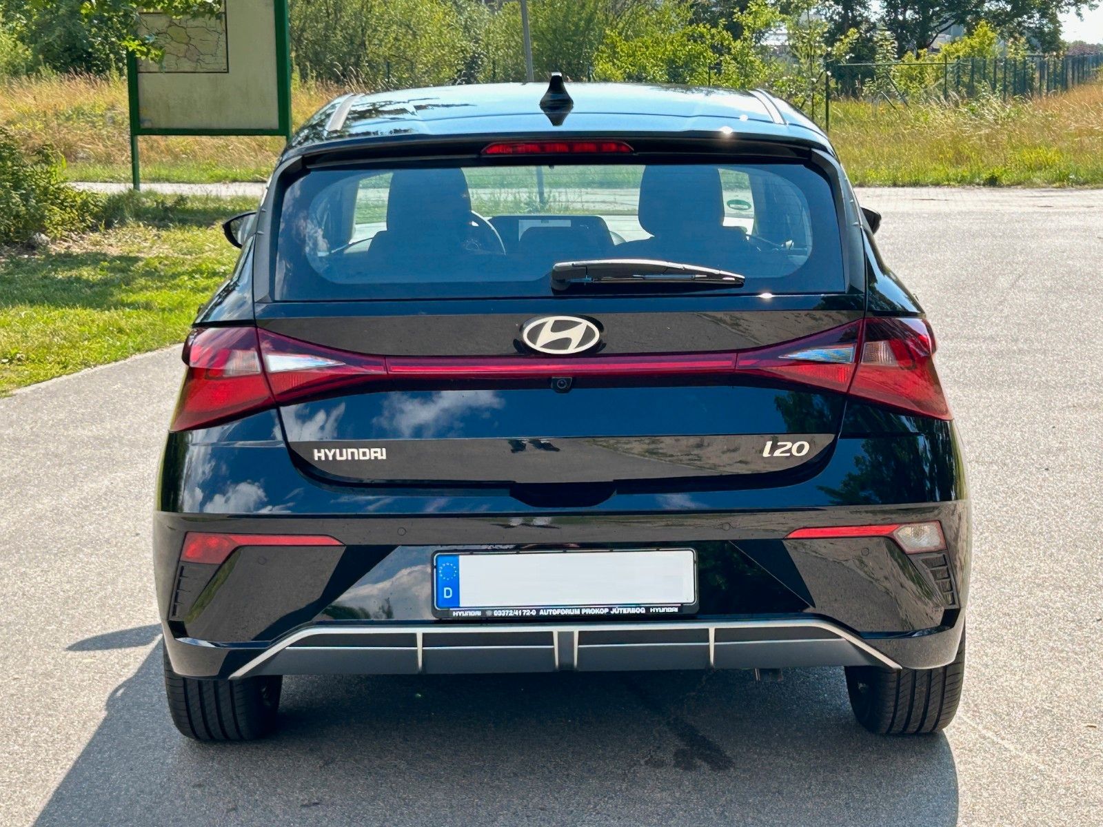 Fahrzeugabbildung Hyundai i20 1.0 T-GDI 48V Trend *Navi*CarPlay*RFKamera*