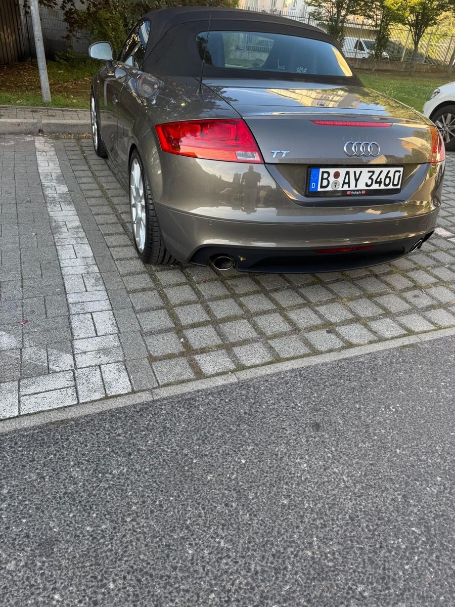 Audi TT Roadster 2.0 TFSI S-Line S-tronic -