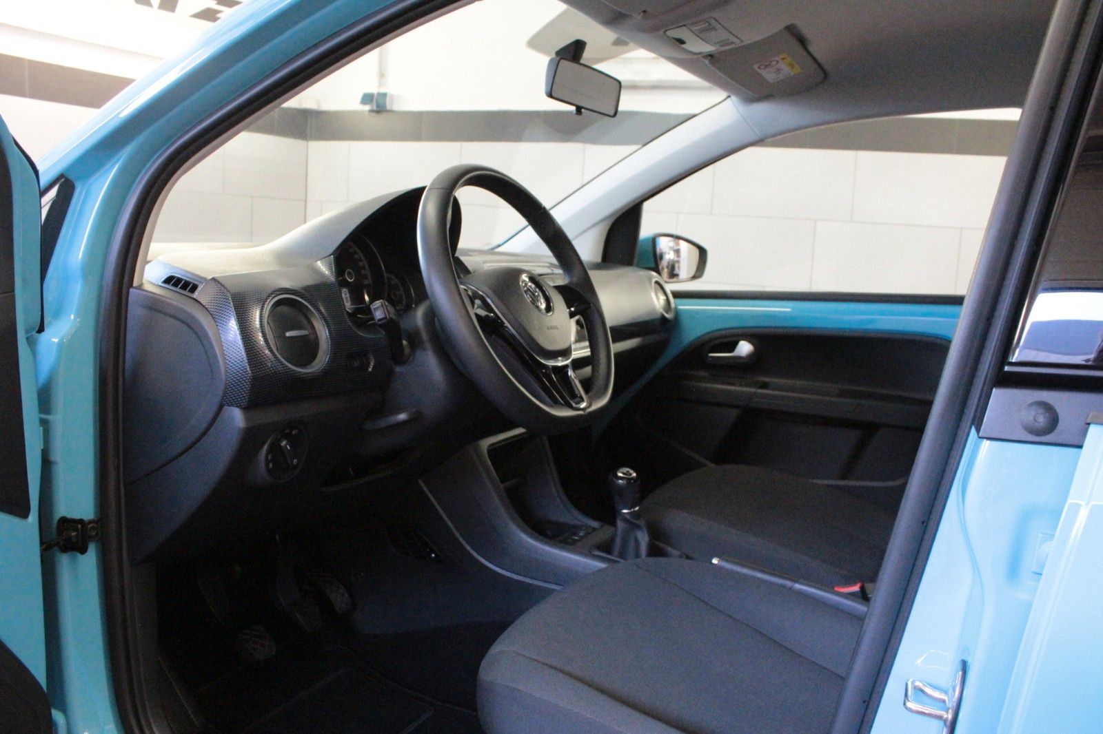 Fahrzeugabbildung Volkswagen up! move up! 1.0 BMT/Start-Stopp *Sitzheizung*