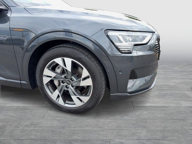 e-tron 55 quattro advanced LED RFK ACC