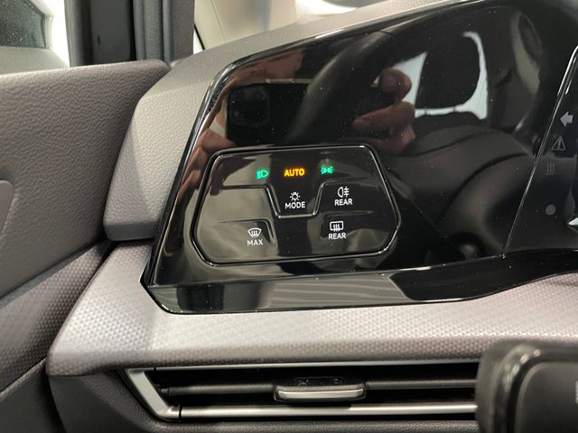 Golf VIII Variant Active 2.0 TDI DSG AHK