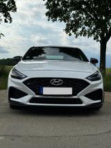 Hyundai i30 PDE 1.5 T-GDI Mild-Hybrid Aut.... - Hyundai i30 mit Benzin-Antrieb: Kleinwagen, Automatik