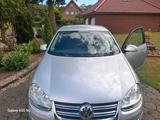 Volkswagen VW Jetta mit neuen Tüv - Volkswagen Jetta aus 2008