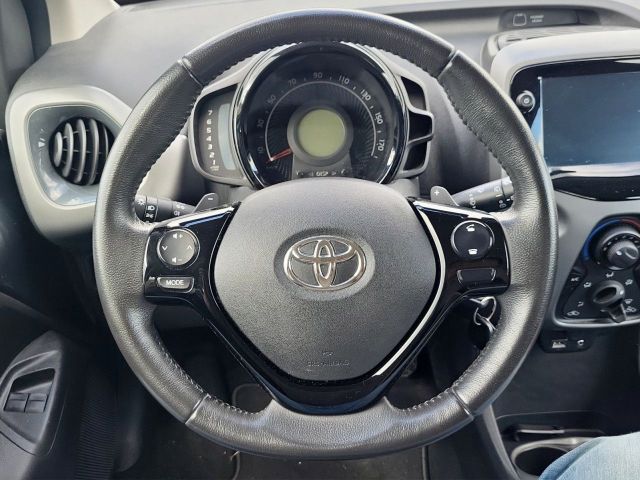 Aygo 1.0 Team D (EURO 6d) x-play Team D