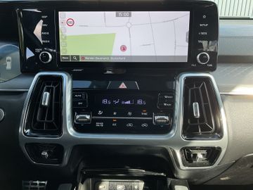 KIA Sorento - 12