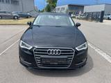 Audi A3 Sportback*Navi*S-Tronic*Scheckheft*Wenig KM!! - Audi A3 mit Diesel-Antrieb: Schwarz, Limousine