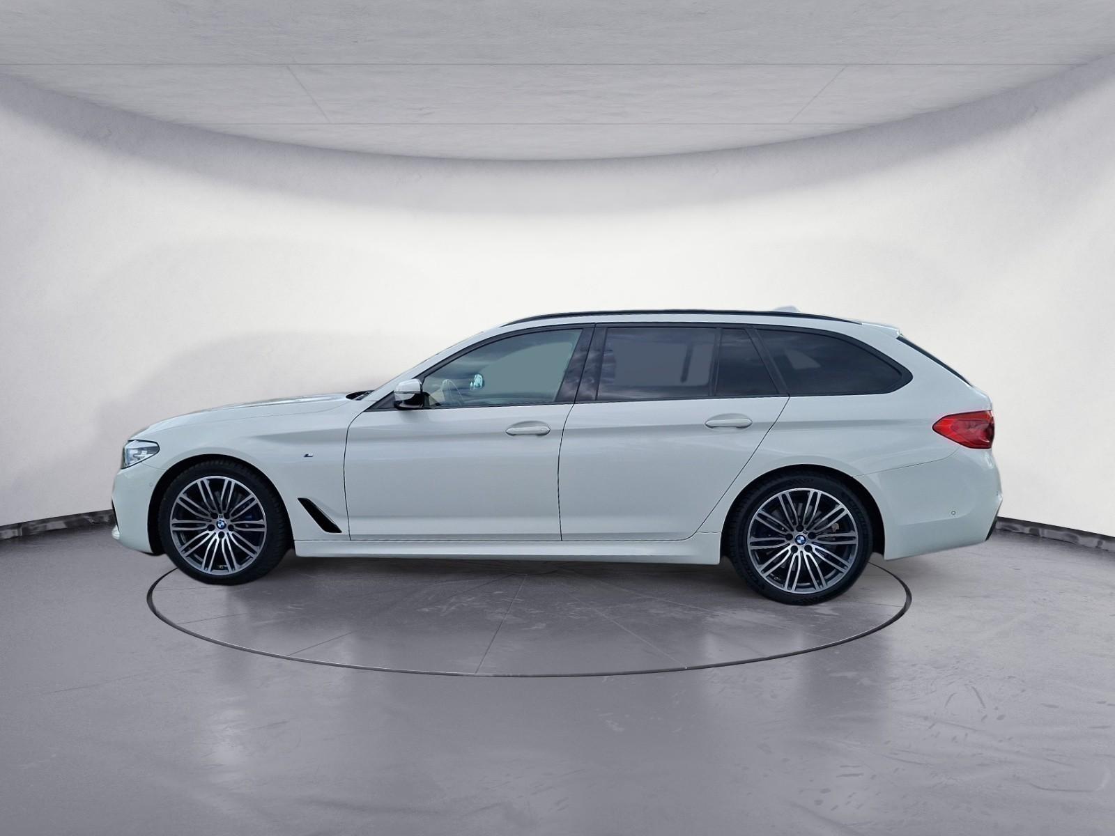 BMW 530d xDrive Touring M-Sport *Shadow*Navi*Leder*K