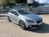 Volvo V40 Cross Country Summum/Leder/Navi/Led/Kamera/ - gebrauchte Volvo V40 aus dem Jahr 2013