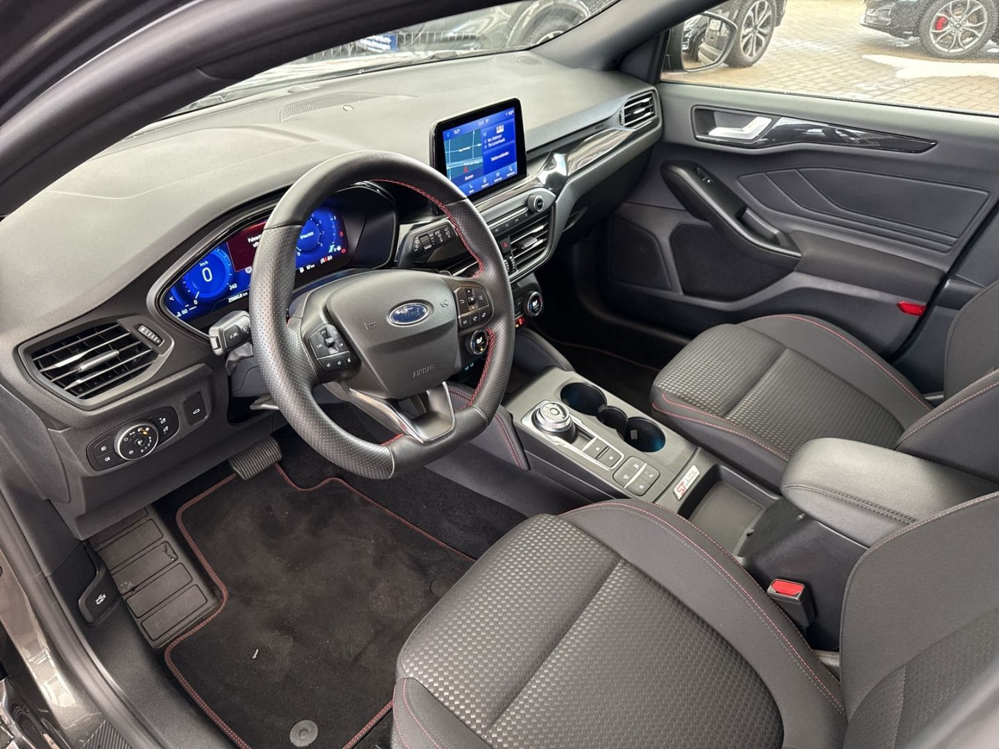 Fahrzeugabbildung Ford Focus Turnier ST-Line X AHK schwenkbar TWA Winte