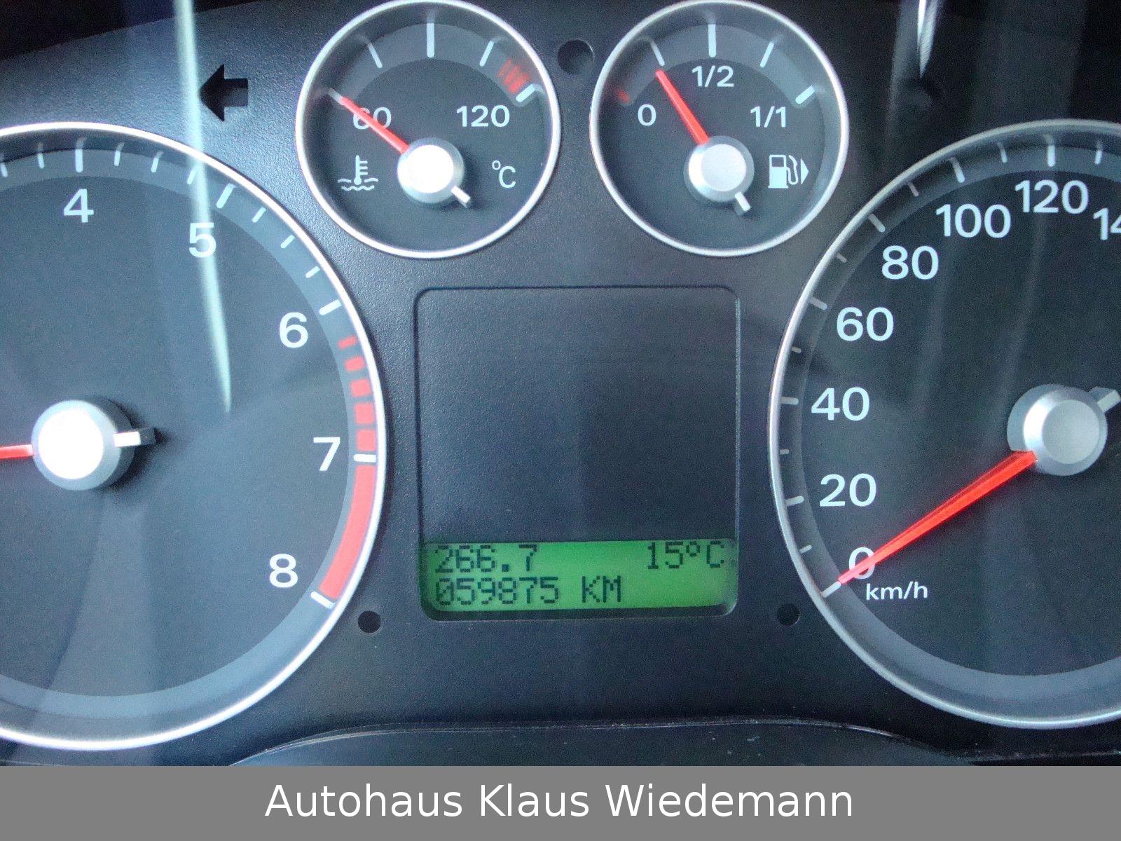 Ford Focus 2005 — photo 17