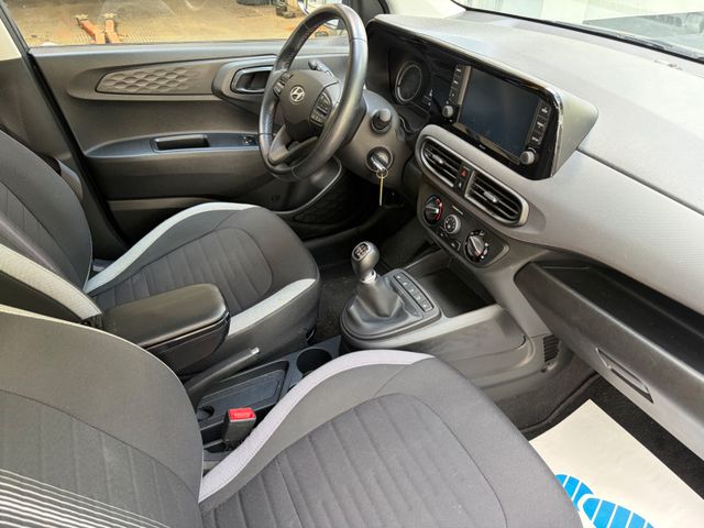 Fahrzeugabbildung Hyundai i10+CarPlay+NaviZB+Allw.LM+SHZ+BT+PDC+ACC