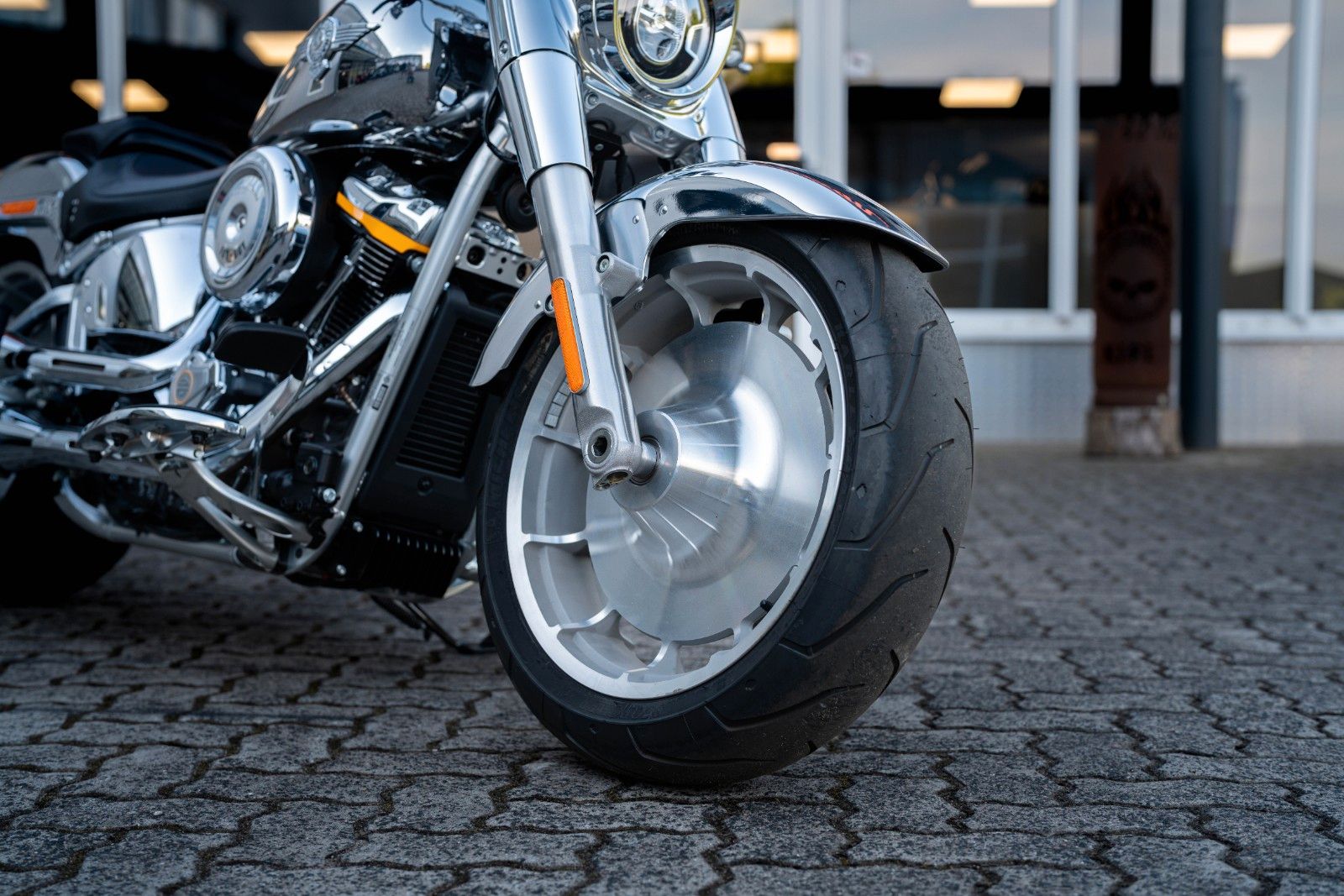 Fahrzeugabbildung Harley-Davidson FLSTFI Fat Boy Gray Ghost - Neuwertig -