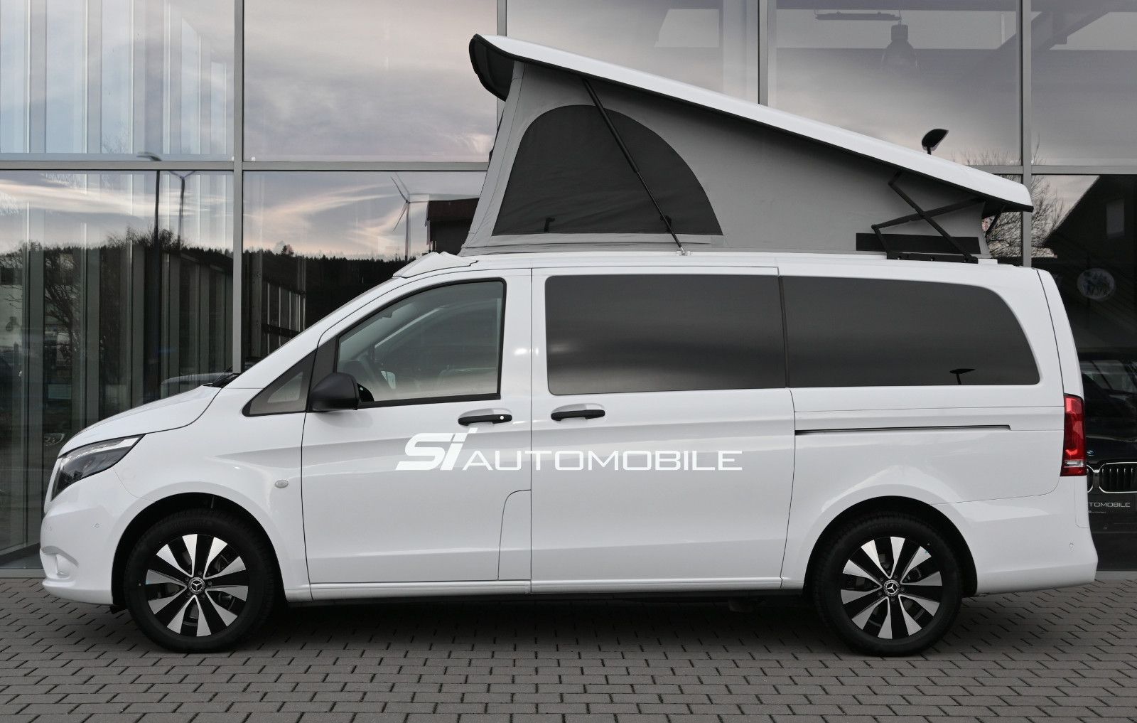 Fahrzeugabbildung Mercedes-Benz Vito VANSTAR PÖSSL 119 CDI 4MAT. Tourer Pro Lang