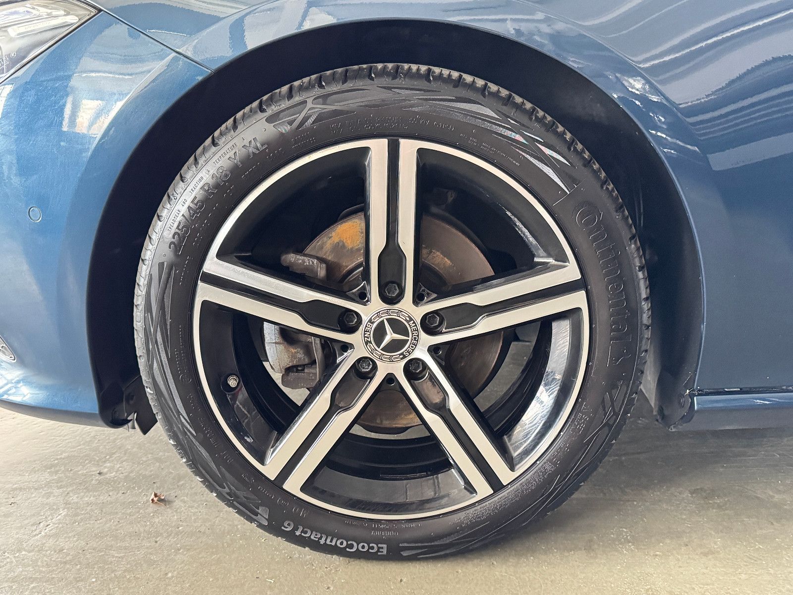 Mercedes-Benz CLA 200 SB 8G-DCT 4MATIC SPORTPAKET PROGRESSIVE