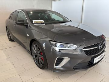 Fotografie 3 des Opel Insignia Grand Sport GSI 2.0 DI Turbo AT