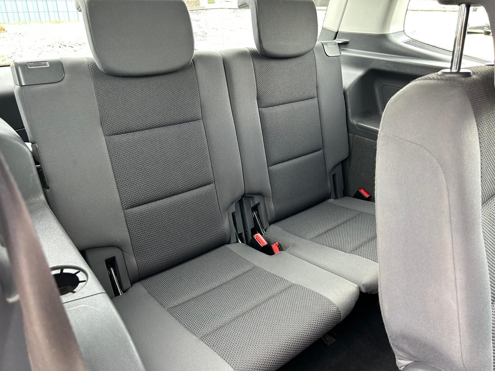 Fahrzeugabbildung Volkswagen Touran 1.6 TDI°7 Sitzer°Shz°Klimaauto.°2.Hand°