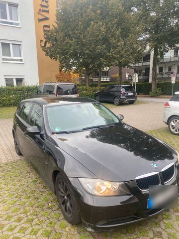 BMW 318i e91