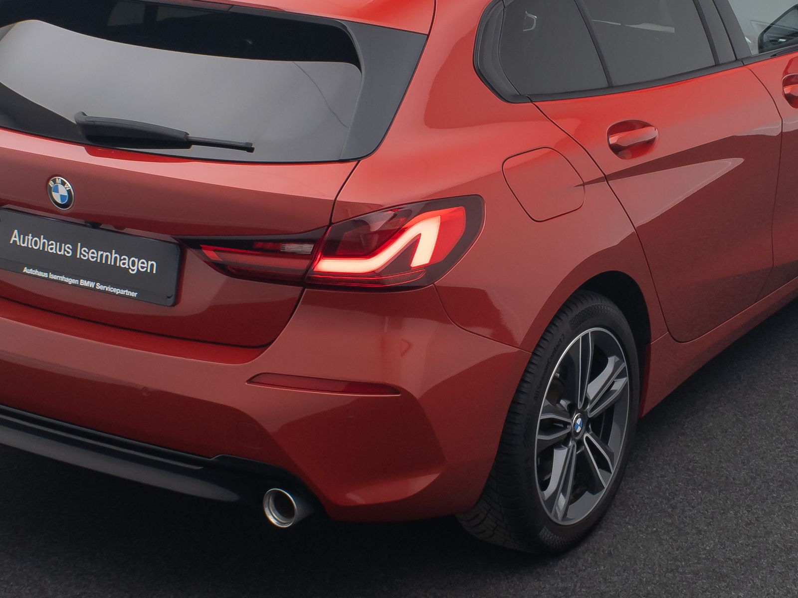 Fahrzeugabbildung BMW 118d SportLine Kamera HUD DAB H/K Stop&Go Komfor