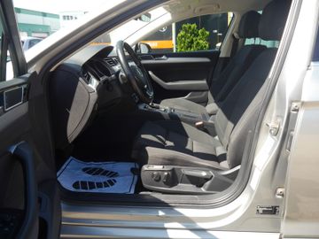 Volkswagen Passat Variant - 7