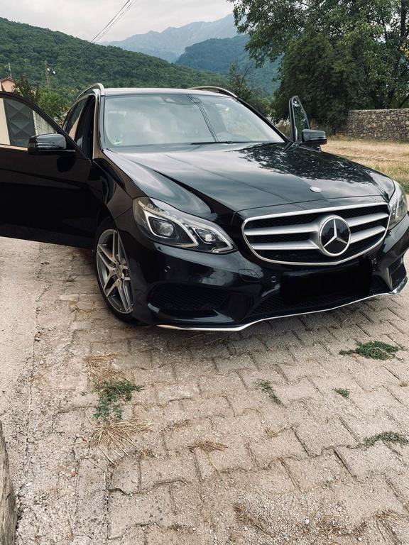 Mercedes-Benz E 300