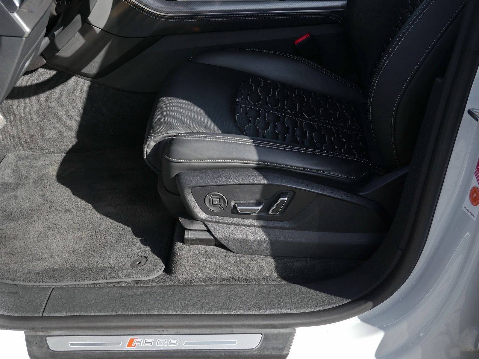 Audi RSQ8 - Bild 23