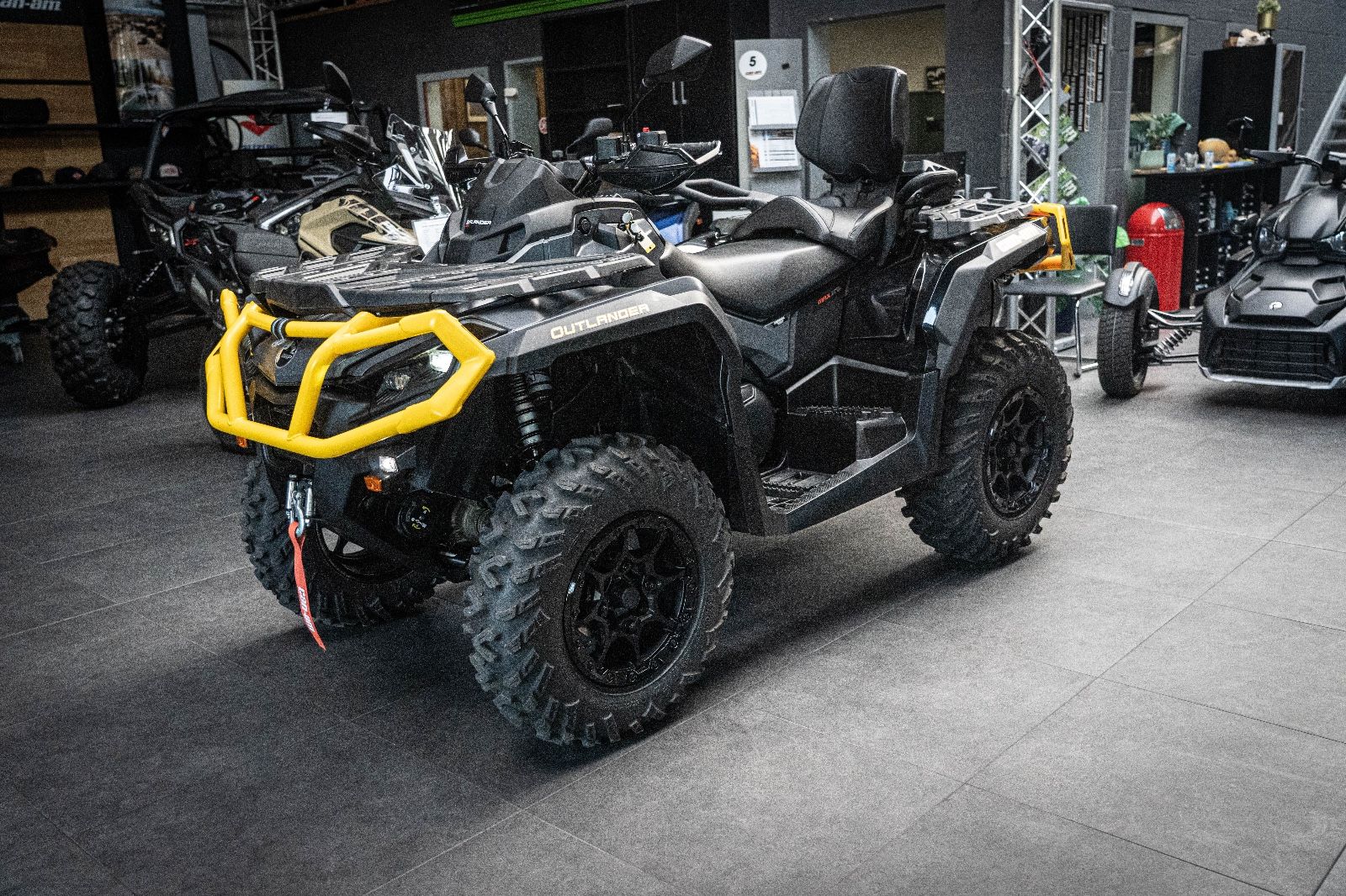 Fahrzeugabbildung Can Am Outlander Max XT-P 1000 T3B ABS wenig km