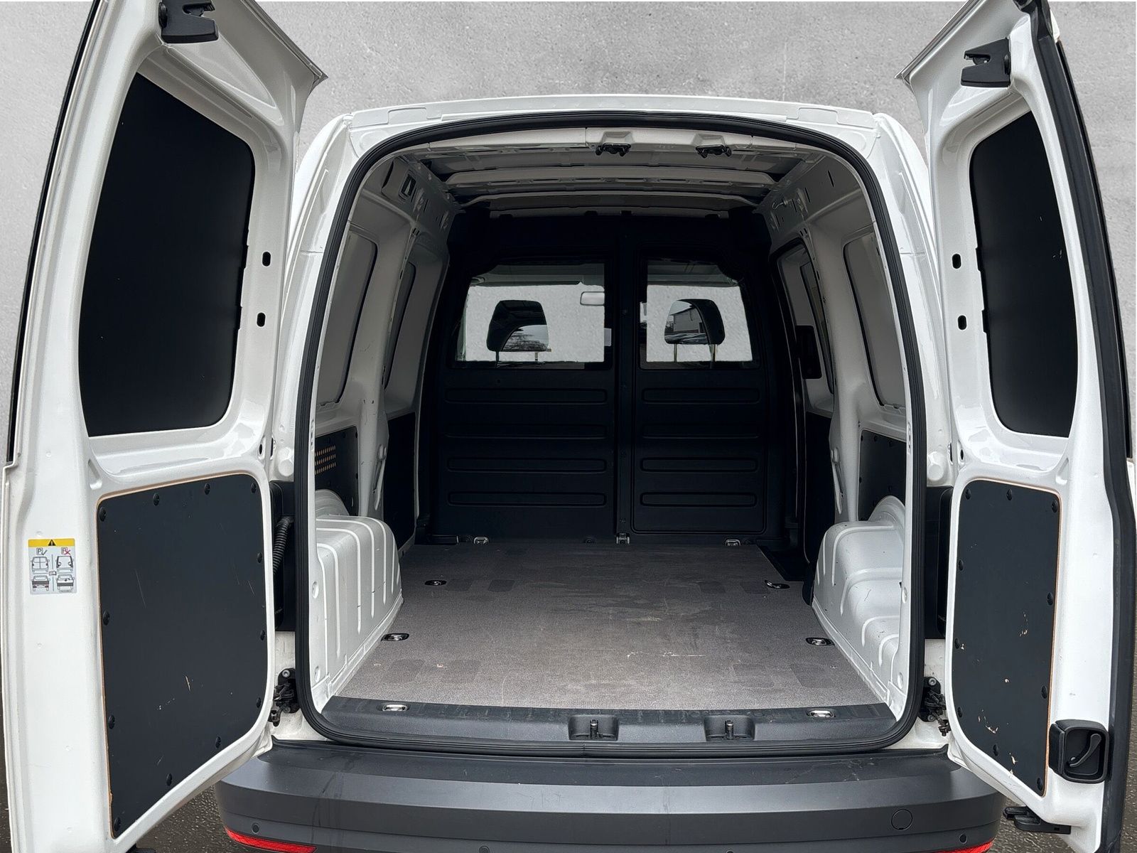 Fahrzeugabbildung Volkswagen Caddy Maxi Kasten 2.0 TDI DSG PDC hi. Navi Klima