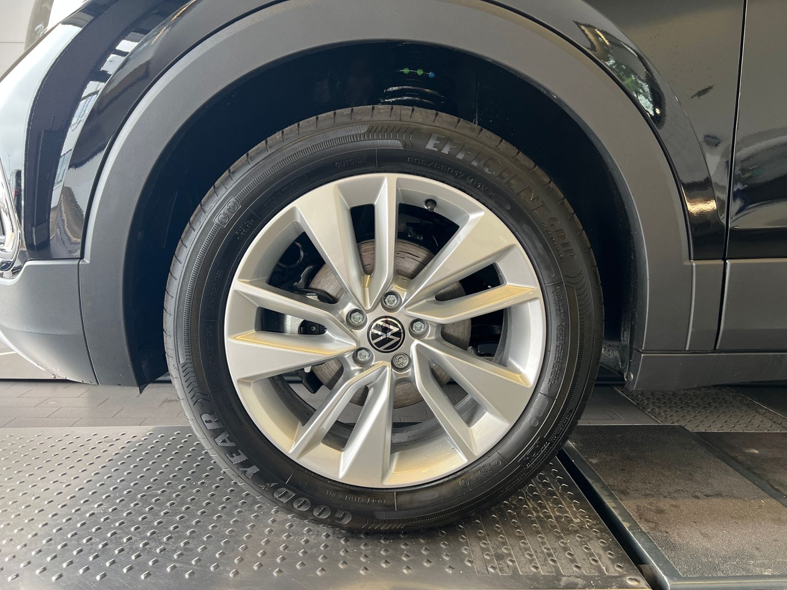 Fahrzeugabbildung Volkswagen T-Cross Life 1.0 TSI DSG *AHK, IQ-Light, ACC, Ka