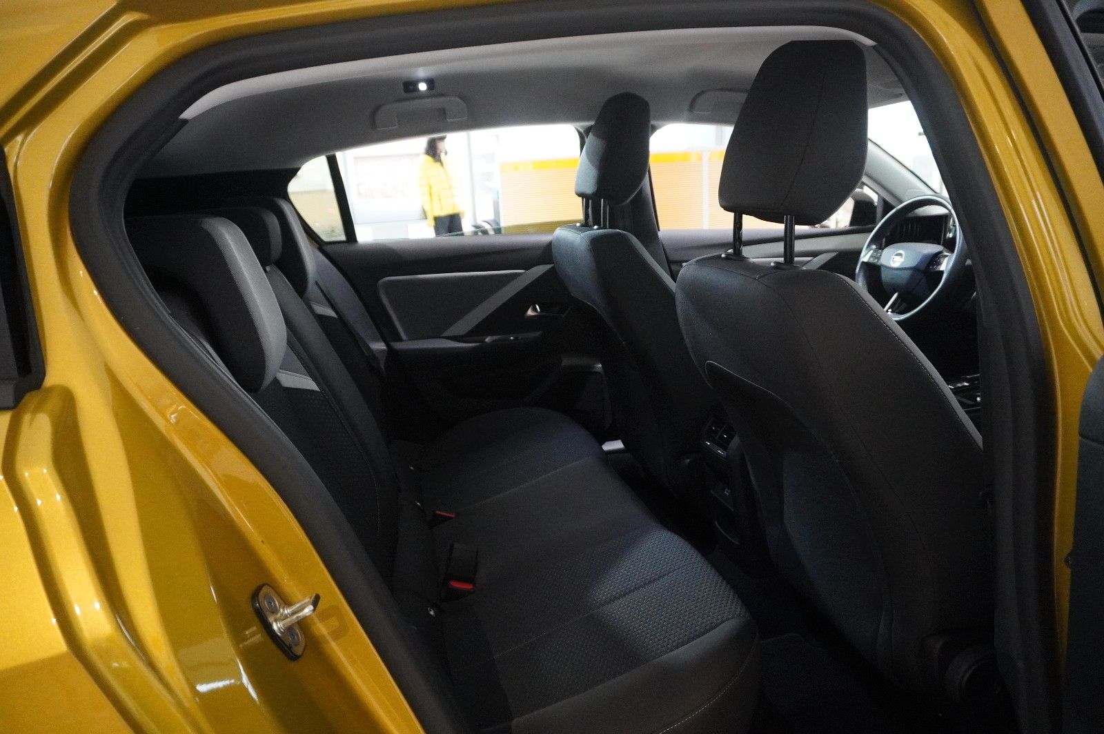 Fahrzeugabbildung Opel Astra L Lim. 1.6 HYBRID EDIT. NAVI/SPORT/KAMERA
