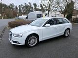 Audi A4 Avant Ambiente/ SHZ/ NAVI/ KLIMA/ TEMPO. - Audi A4 Ambiente mit Benzin-Antrieb