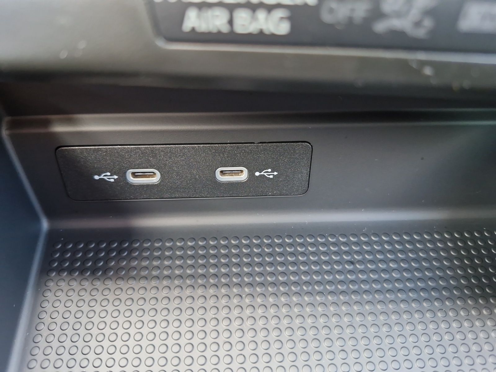 Fahrzeugabbildung SEAT Arona Road Edition 1.0 TSI DSG AHZ KLIMA