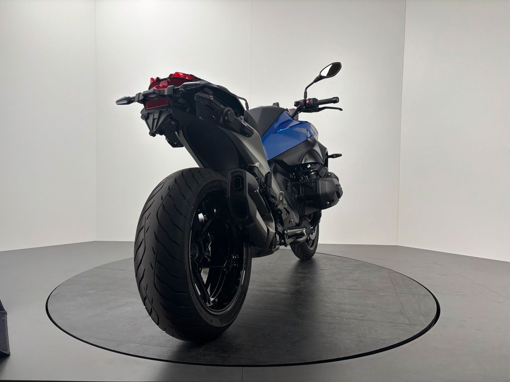 Fahrzeugabbildung BMW R 1300 R *NEUWERTIG *VIEL AUSSTATTUNG