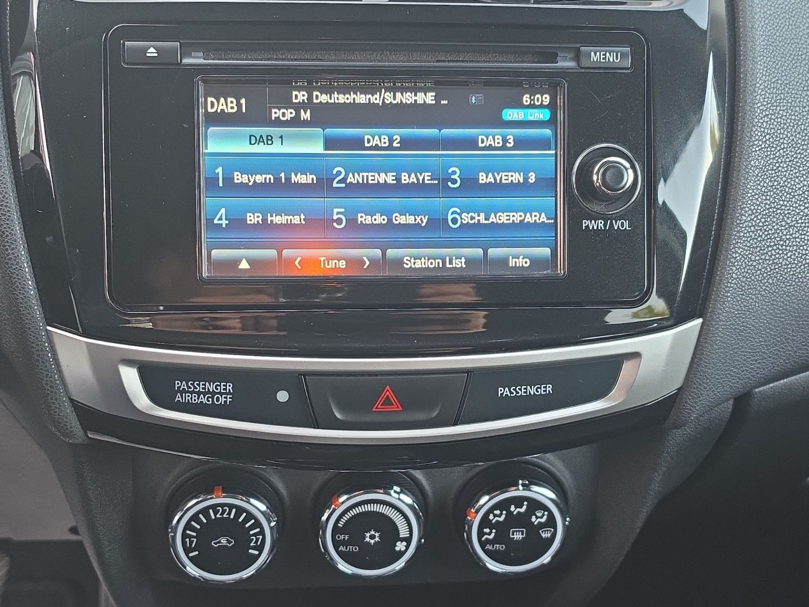 Fahrzeugabbildung Mitsubishi ASX Plus 4WD ALLRAD AUS 1.HAND AHK KAMERA